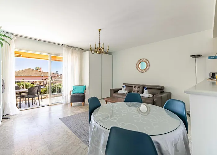 Bright With Parking Near & Old Town בית נופש אנטיב