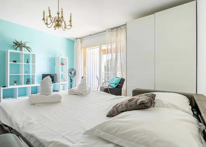 Bright With Parking Near & Old Town بيت للعطل أنتيب